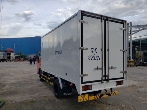 ISUZU QKR55 2150KG 1 ĐỜI 2017